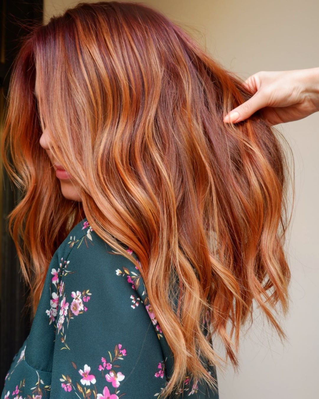 light strawberry blonde hair with blonde highlights