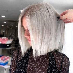 15 Platinum Hair Colour Trending Bob Hairstyles You Have To Try!