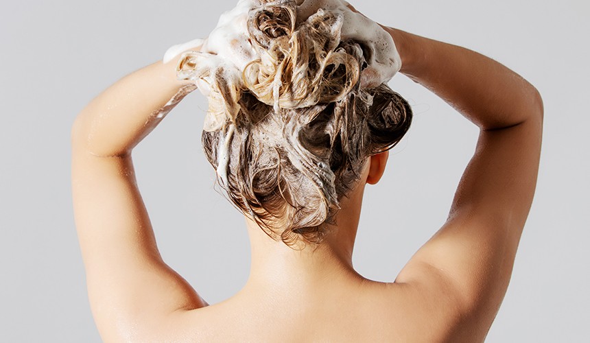 How to Wash Your Hair Professionally At Home